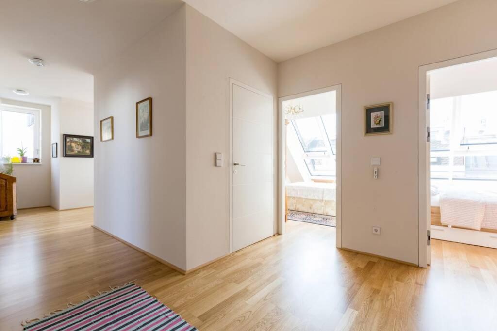 ウィーンGrosses Penthouse #12 Mit Terrasse Und Aussichtアパートメント エクステリア 写真